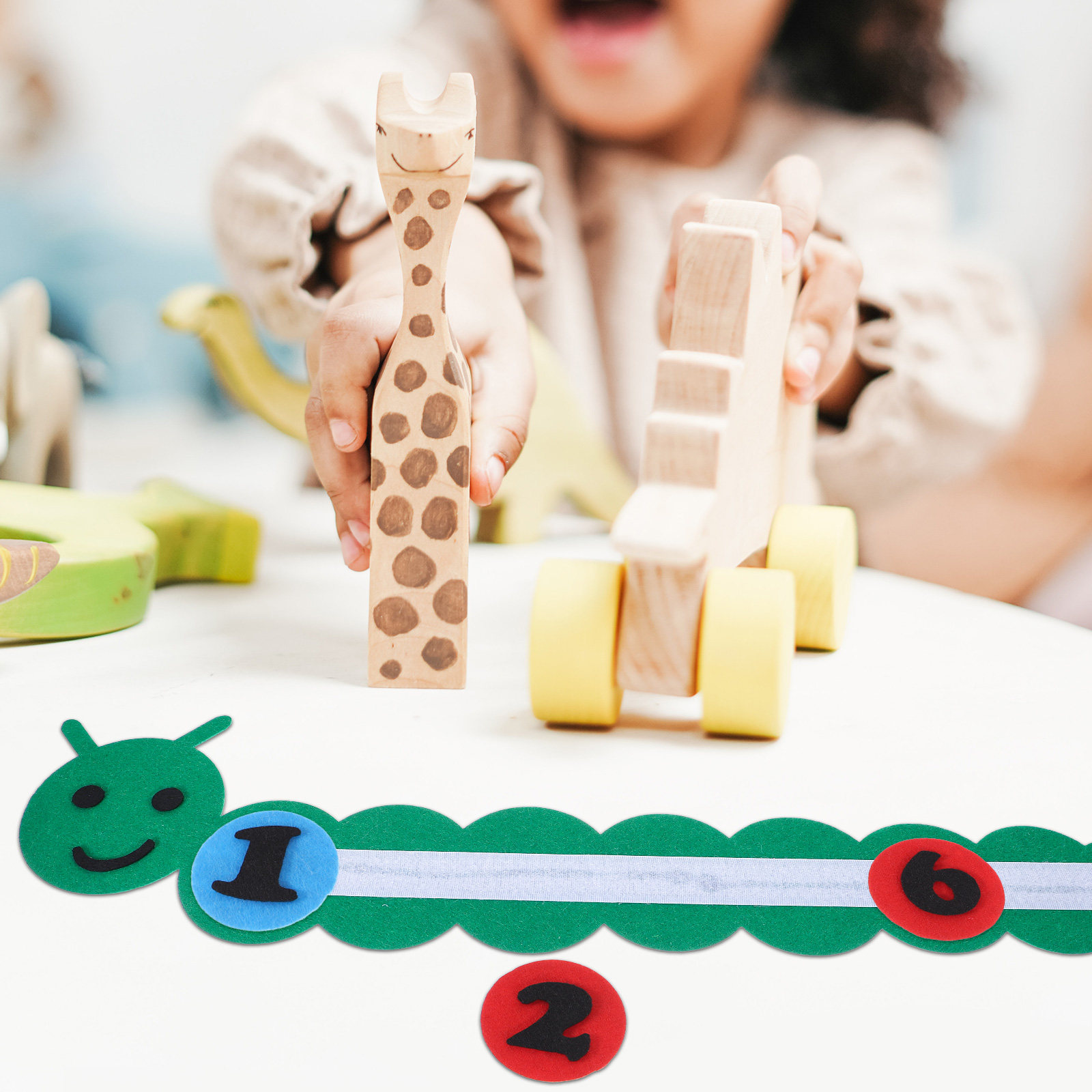 Interior Design Education - Set Dekorasi DIY dari Kain Felt